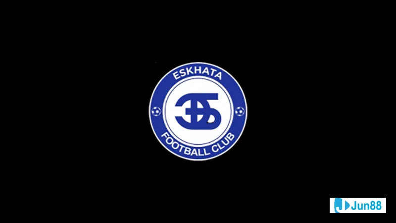 Đấu thủ Hulbuk và Barkchi Hisor tạo ra một pha tranh chấp kịch tính trên sân cỏ