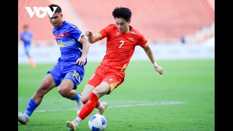 Cầu thủ U22 Việt Nam vượt qua cầu thủ U22 Thái Lan trong trận đấu quyết liệt - "U22 Việt…