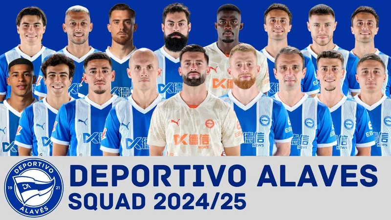 Cầu thủ Alaves chạy nhanh qua cầu thủ Getafe để giành bóng Cầu thủ Alaves chạy nhanh qua cầu thủ Getafe để giành bóng