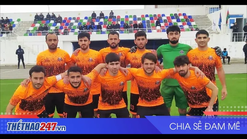 Cầu thủ Imisli FK và Kapaz quyết đấu trên sân cỏ